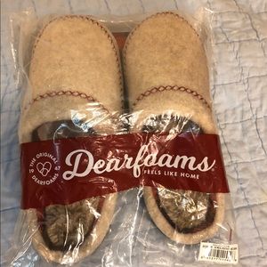 NWT Dearfoams slippers